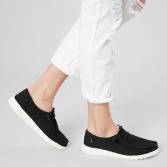 Hey Dude Wendy L Slip-On Shoes in Black - Size 8 - Picture 15 of 16